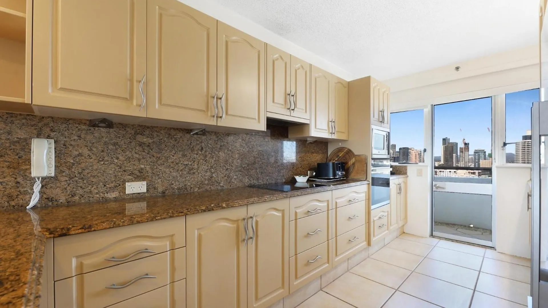 Surfers Paradise Escape With Premium Amenities Gold Coast Australia