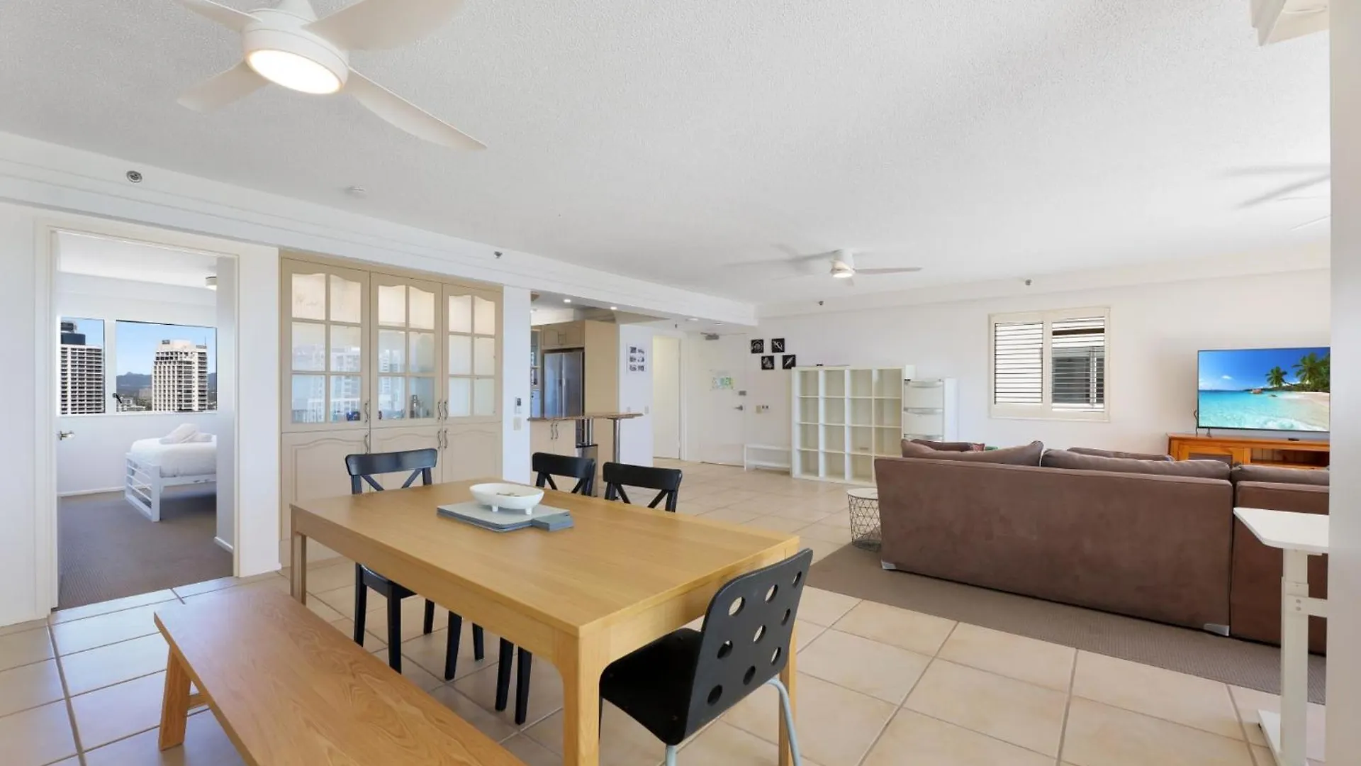 Surfers Paradise Escape With Premium Amenities Gold Coast Australia
